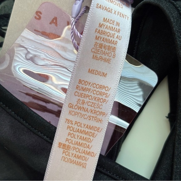 Savage Not Sorry Long Sleeve Open Back Glissenette Teddy Medium Black NEW NWT - Picture 9 of 12